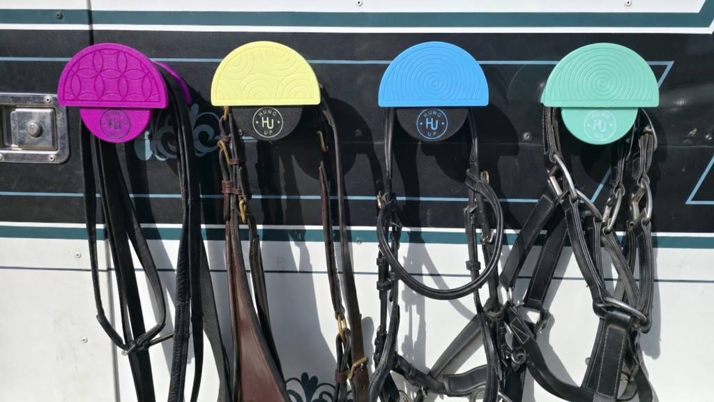 Magnetic Bridle Hook
